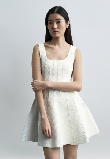 Короткое платье