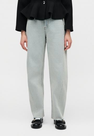 Джинсы бойфренда