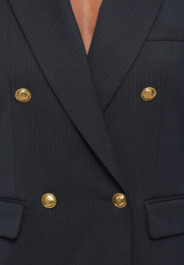 Длинный блейзер