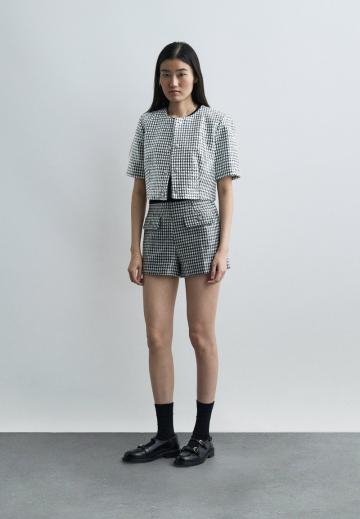 Короткий блейзер