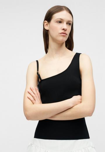 Топ на бретельках