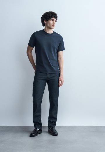 Узкие джинсы