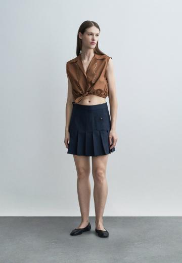 Блузка без рукавов