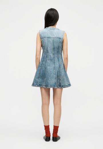 Джинсовый комбинезон