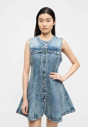 Джинсовый комбинезон