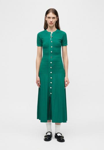 Вязаное платье