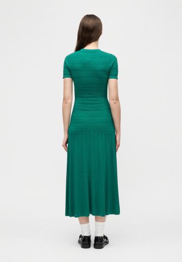Вязаное платье