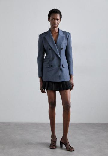 Длинный блейзер