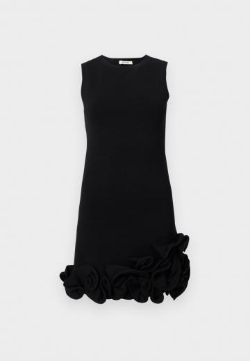 Короткое платье