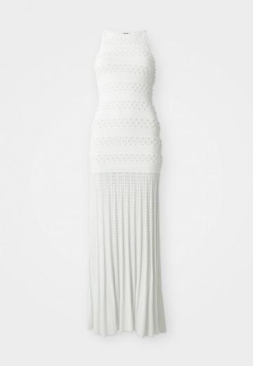 Вязаное платье