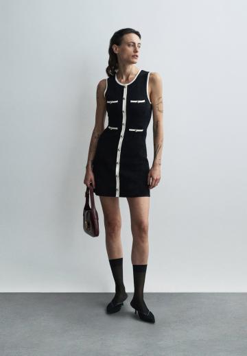 Вязаное платье