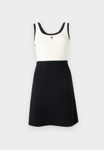 Короткое платье