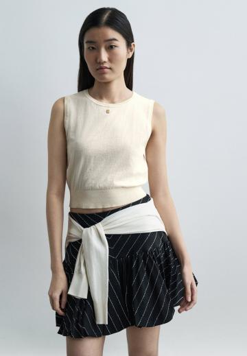 Пуловер без рукавов