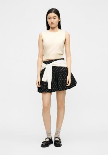 Пуловер без рукавов