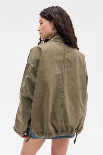 Блейзер с накладными карманами