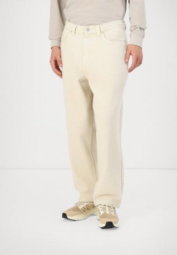 Свободные джинсы