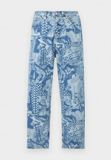 Свободные джинсы