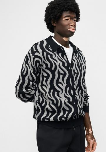 Вязаная кофта