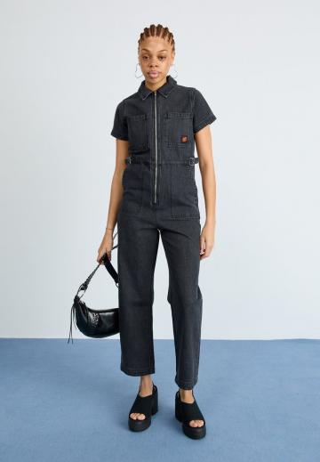 Джинсовый комбинезон