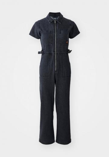 Джинсовый комбинезон