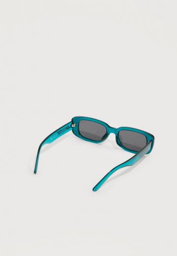 Солнечные очки