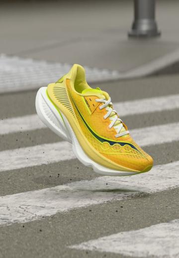 Беговые кроссовки