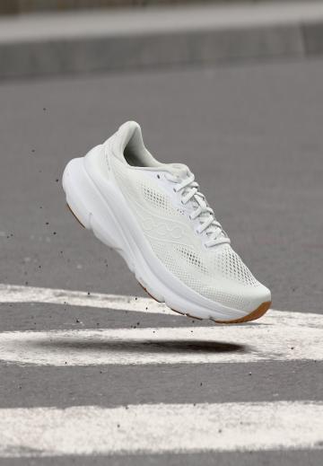 Беговые кроссовки