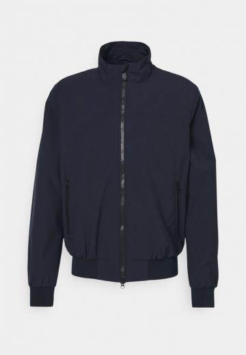 Куртка бомбер