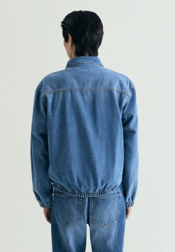 Джинсовая куртка