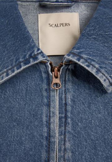 Джинсовая куртка