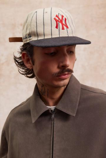 Куртка бомбер