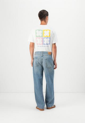 Свободные джинсы