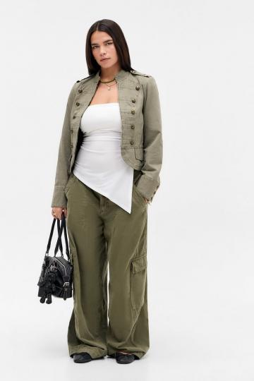 Топ без бретелек