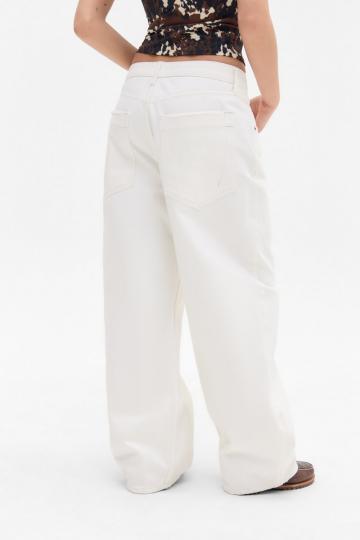 Свободные джинсы