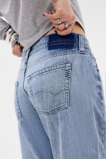 Свободные джинсы