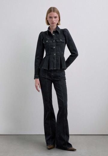 Клешеные джинсы