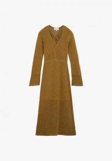 Вязаное платье