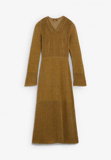 Вязаное платье