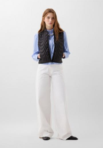 Пуховой жилет