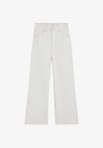 Клешеные джинсы