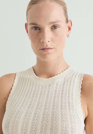 Вязаное платье