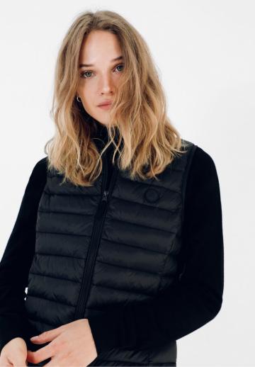 Пуховой жилет