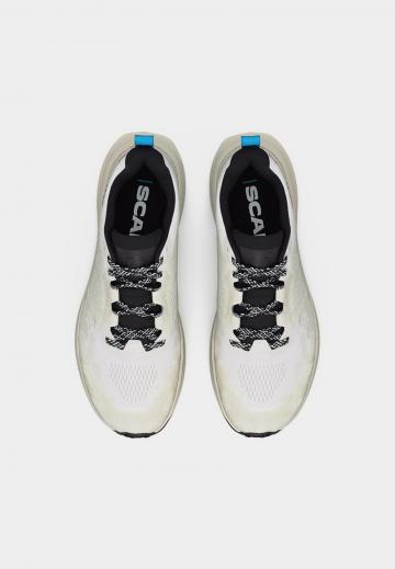 Беговые кроссовки