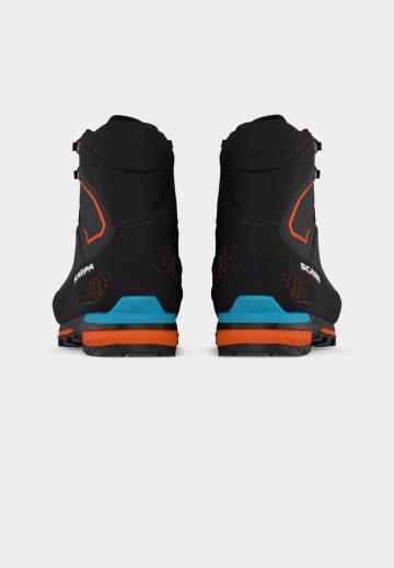 Походные ботинки