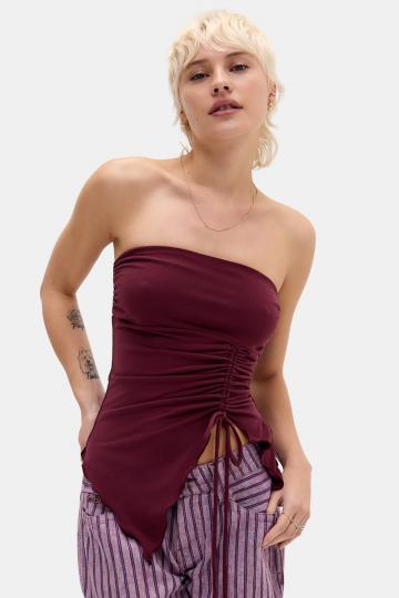 Топ без бретелек