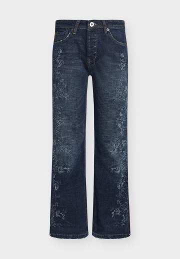 Клешеные джинсы