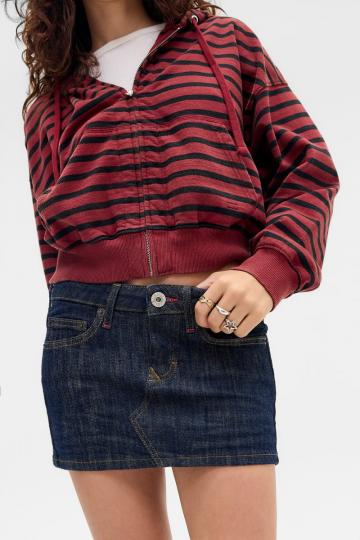 Юбка с накладными карманами