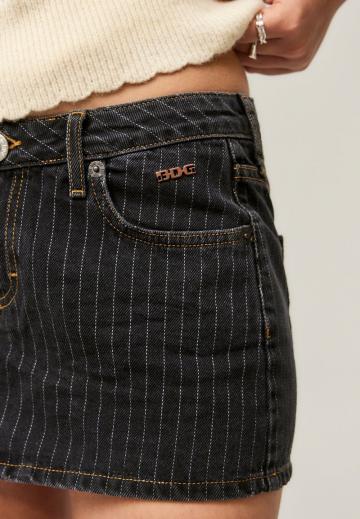 Юбка с накладными карманами