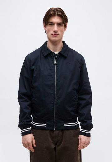 Куртка бомбер