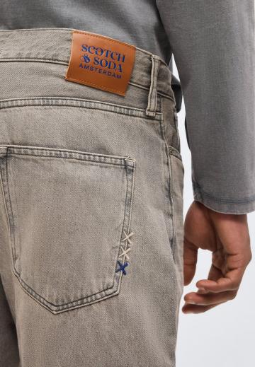 Свободные джинсы